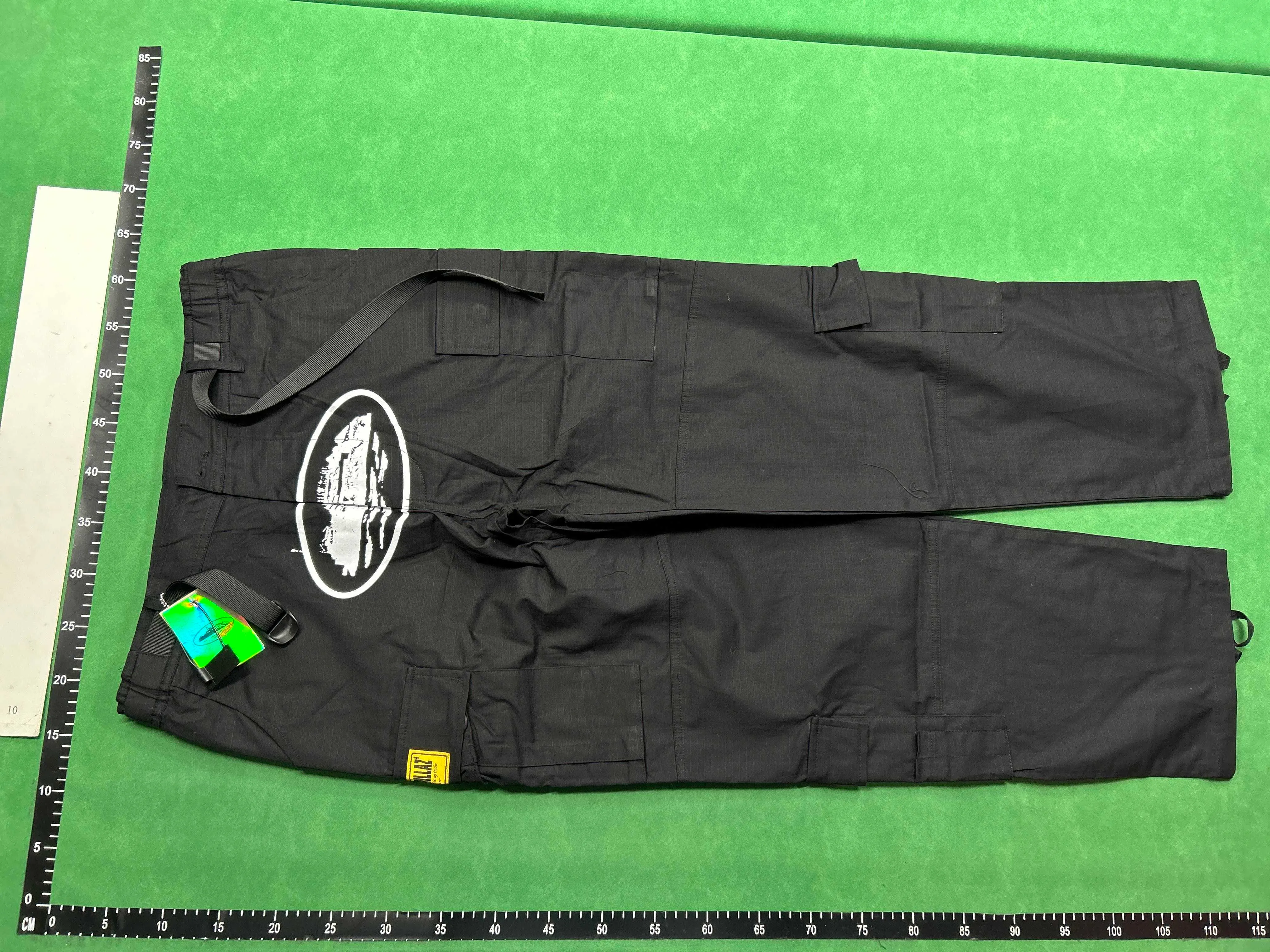 corteiz cargos thumbnail 2