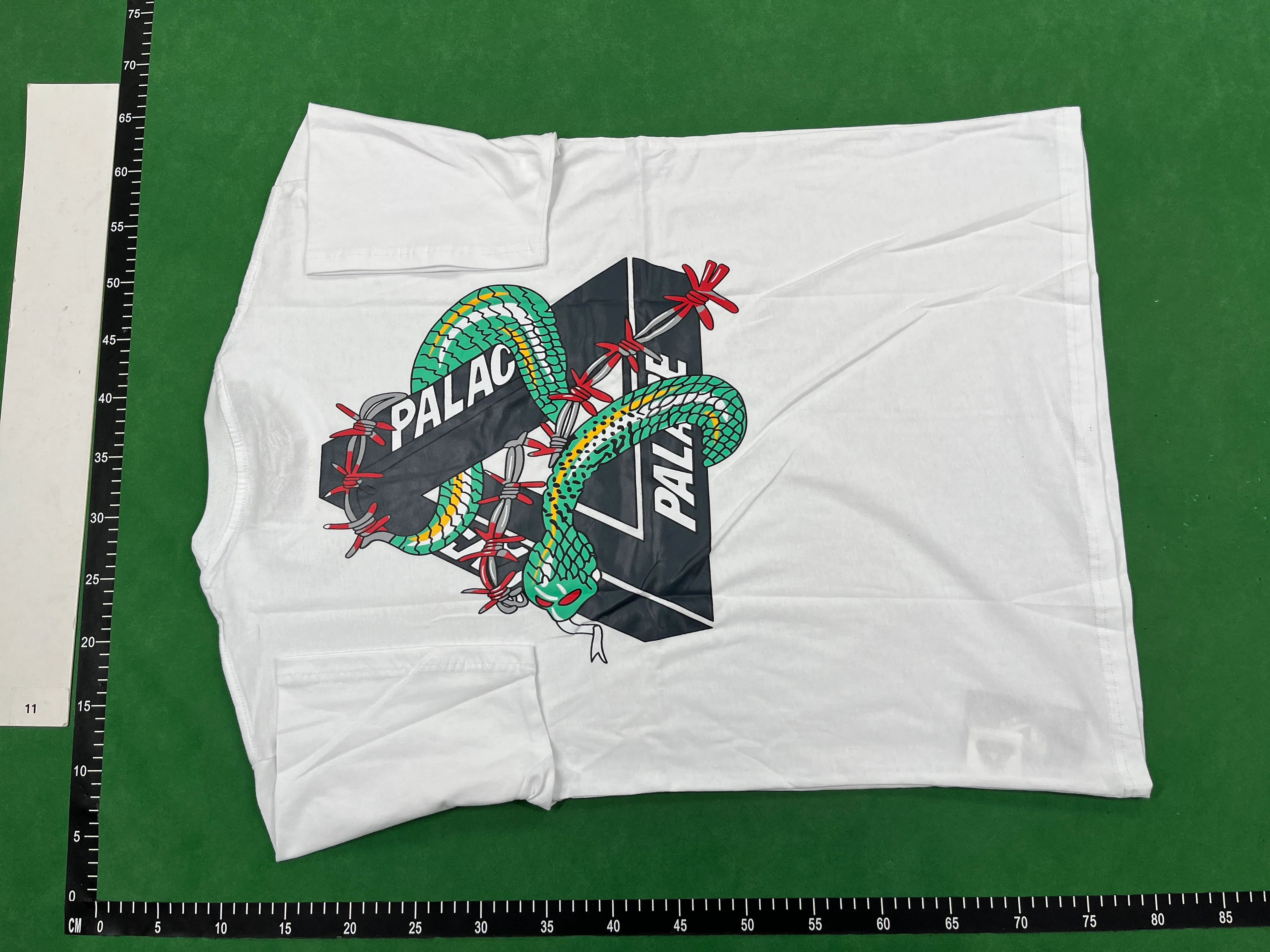 PALACE T shirt thumbnail 2