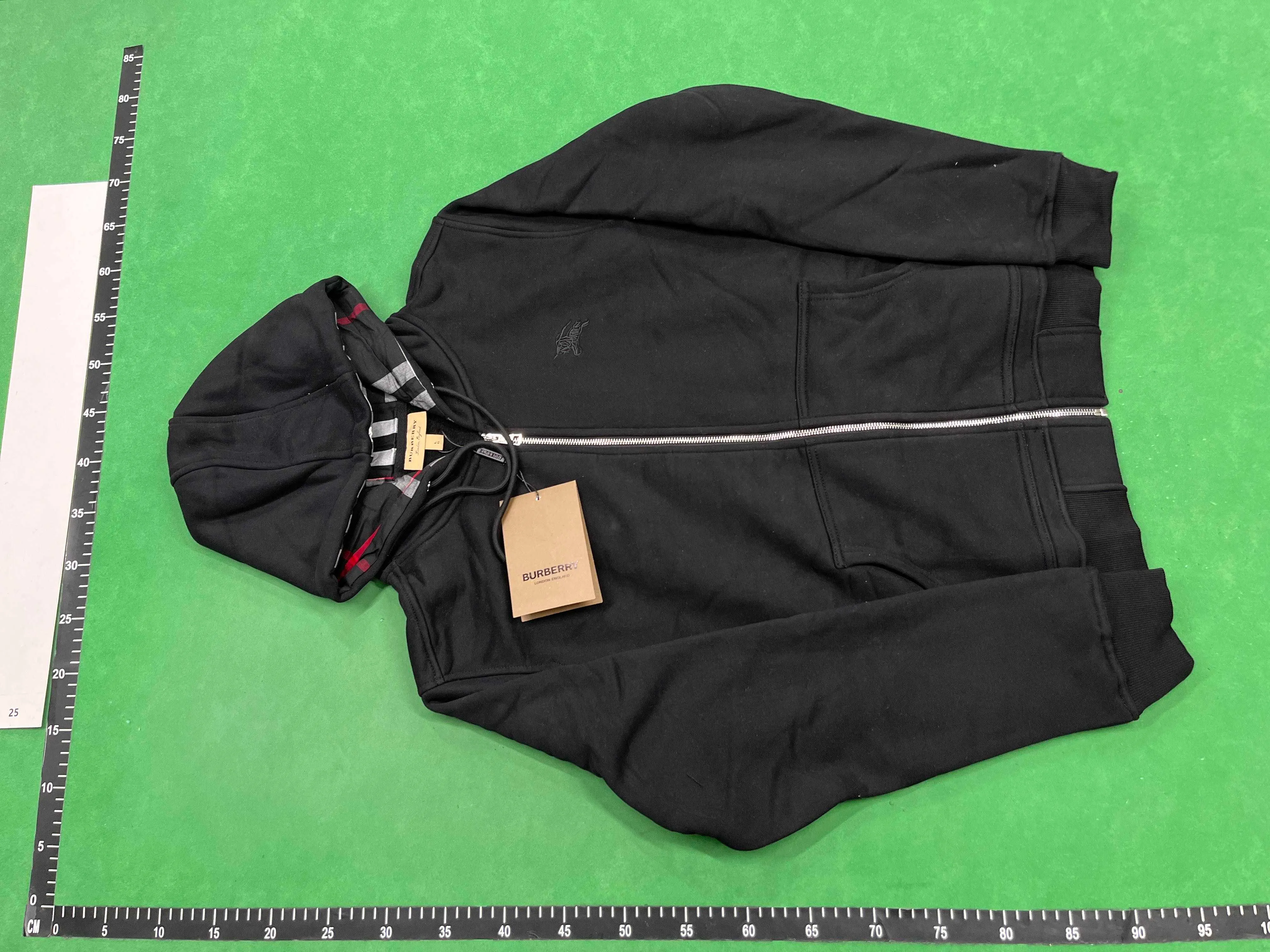 BURBERRY ZIP UP 2 COLOURWAYS thumbnail 8
