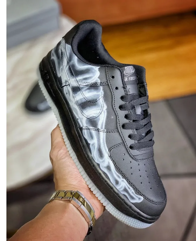 NIKE AIR FORCE 1 LOW SKELETON HALLOWEEN thumbnail 2