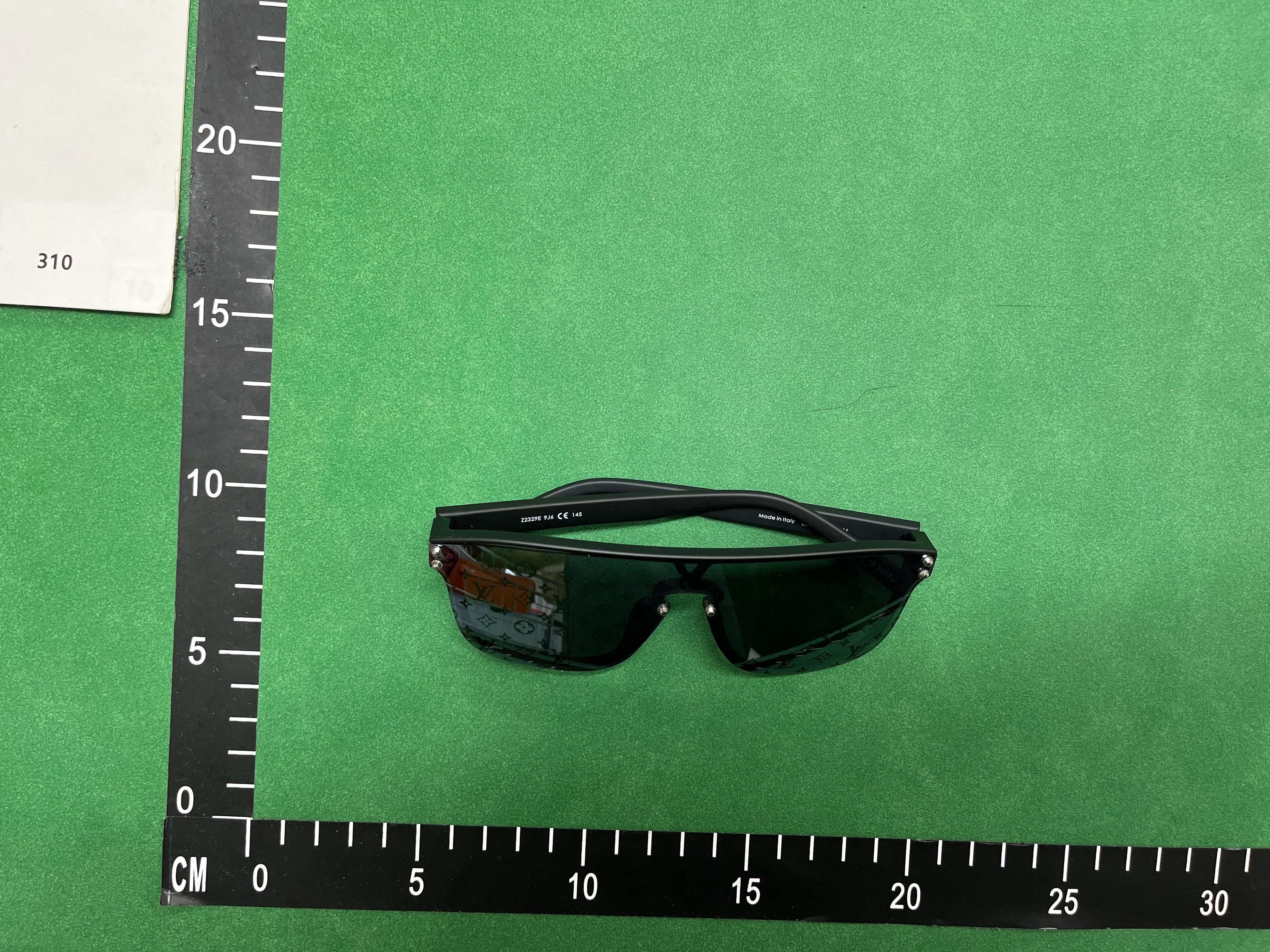 Lv glasses thumbnail 2
