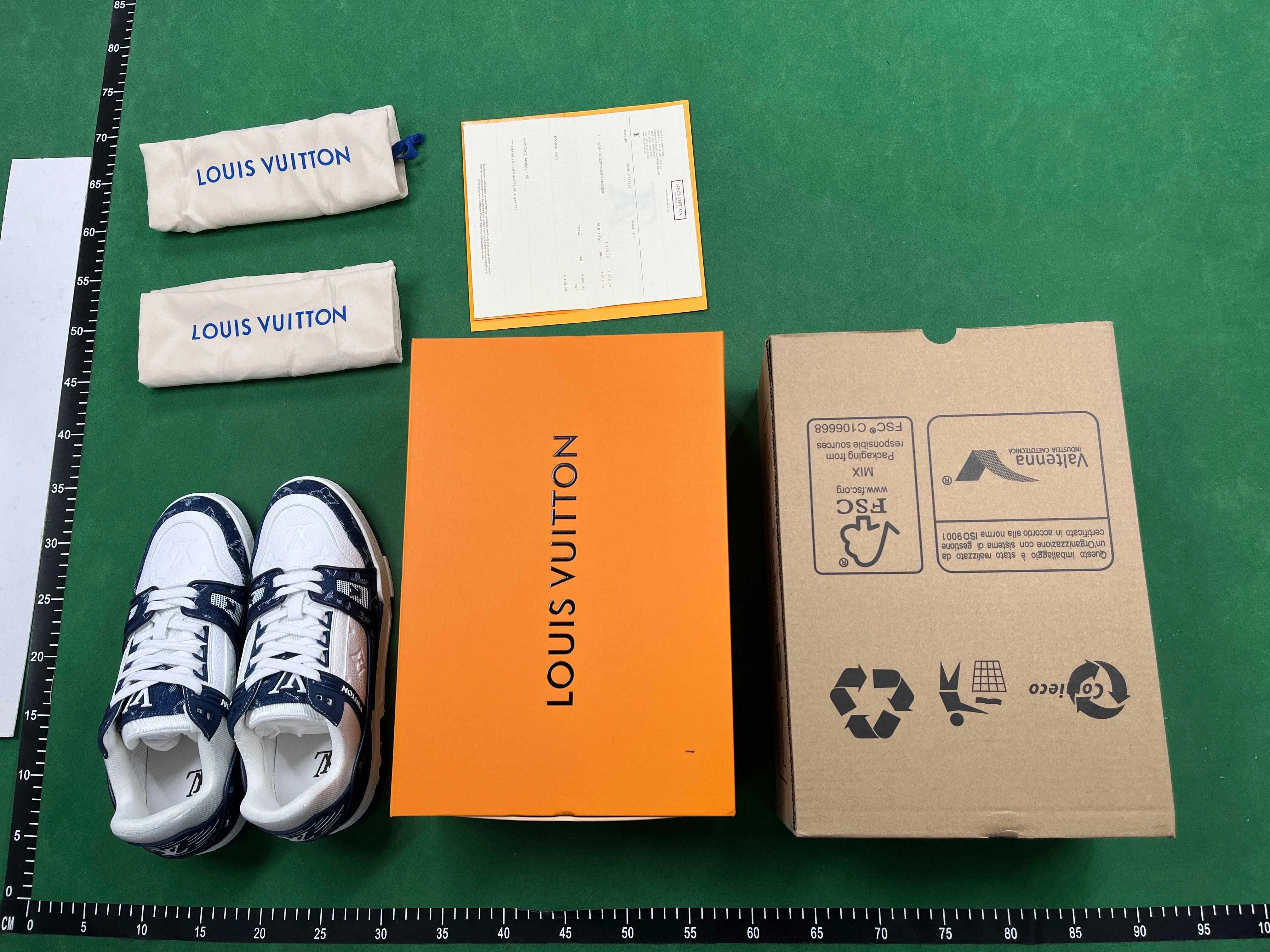 budget lv trainers thumbnail 2