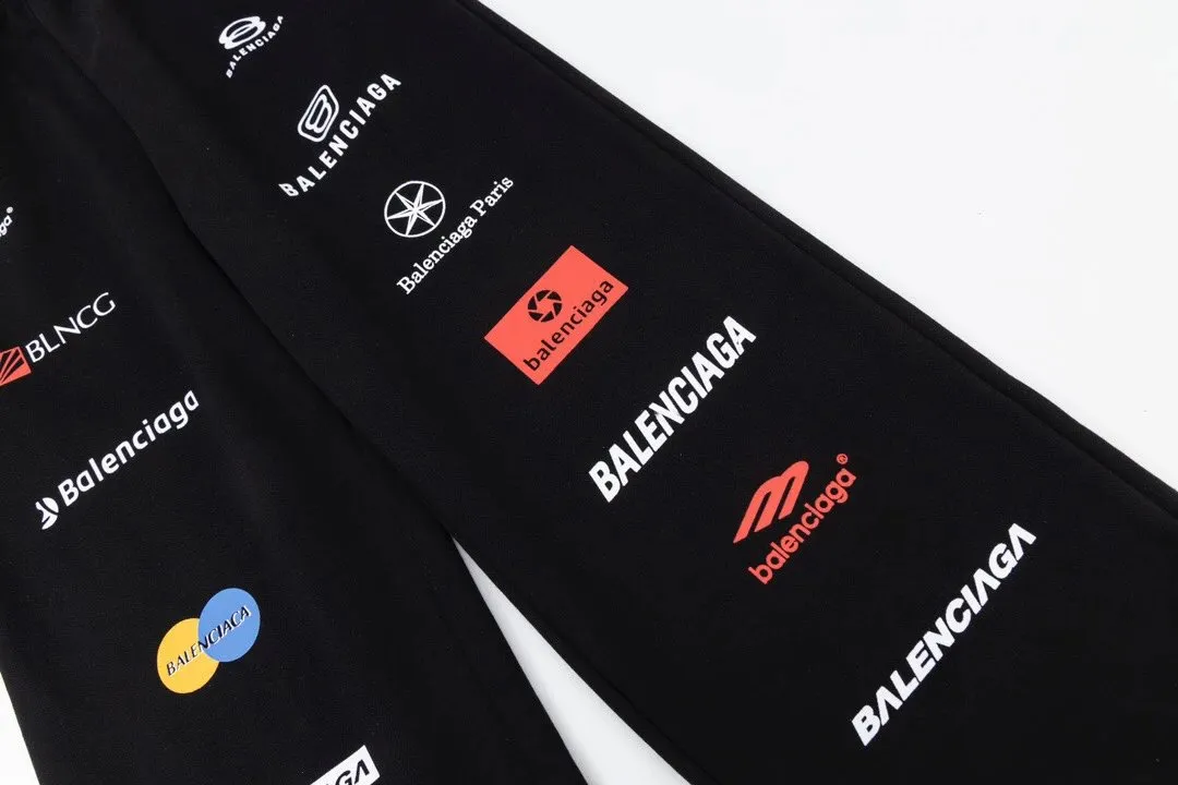 Balenci sweats thumbnail 2