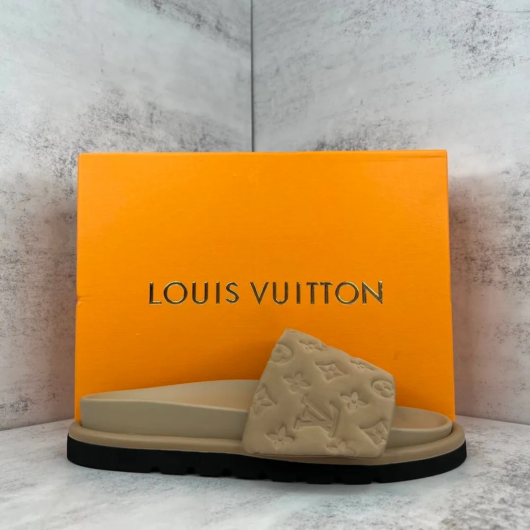 LV slipper thumbnail 2
